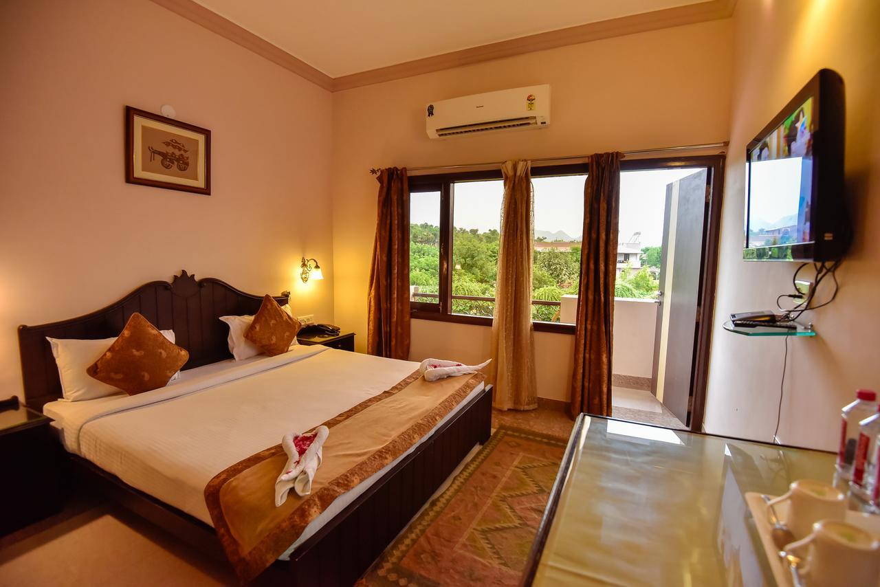 Araliayas Resort & Spa Udaipur Exterior foto
